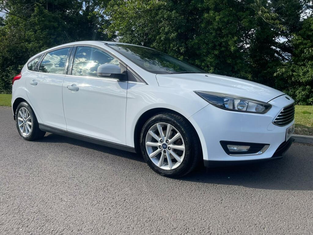 Ford Focus Titanium White #6