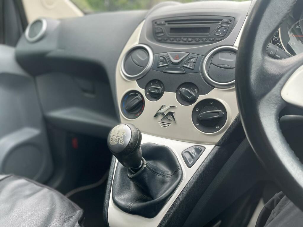 Ford KA Hatchback White #29