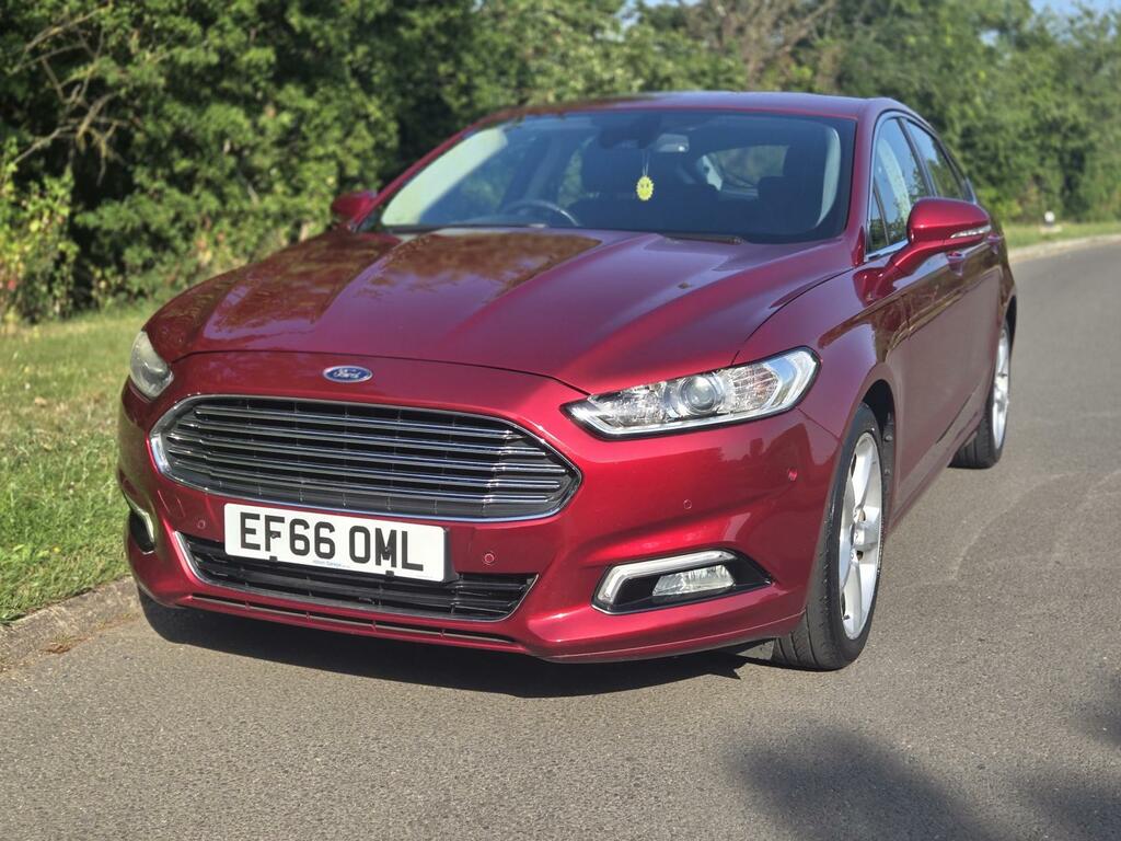Ford Mondeo Titanium Red #4