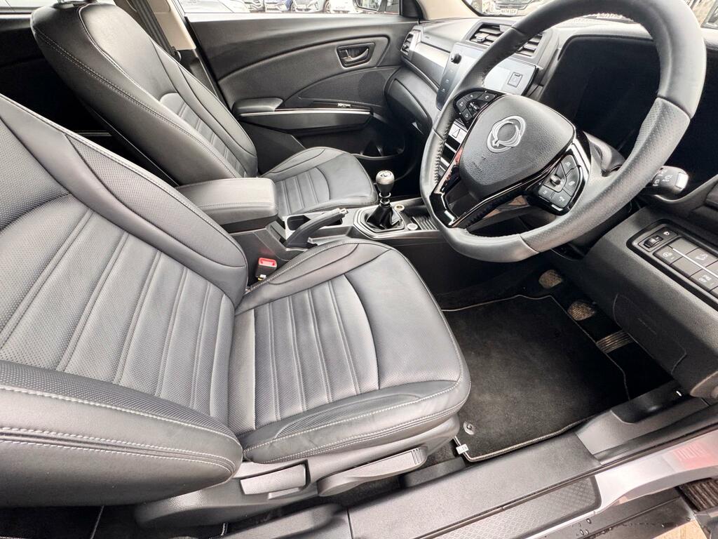 SsangYong Tivoli 1.5 K40 Euro 6 Ss NX74ZWZ Silver #2