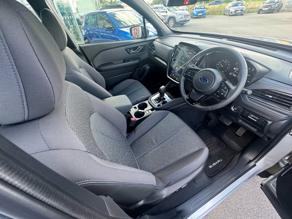 Subaru Forester 2.0 I E-boxer Limited Suv Hybrid Linear T8DCT Silver #2