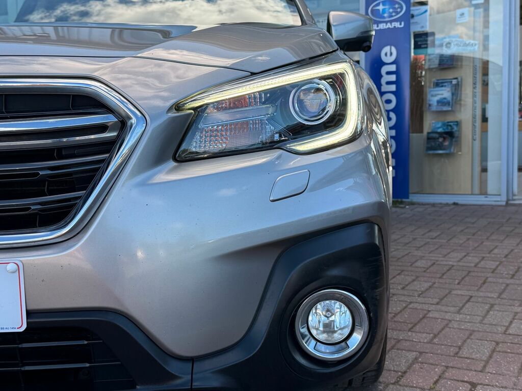 Subaru Outback Touring Gold #20