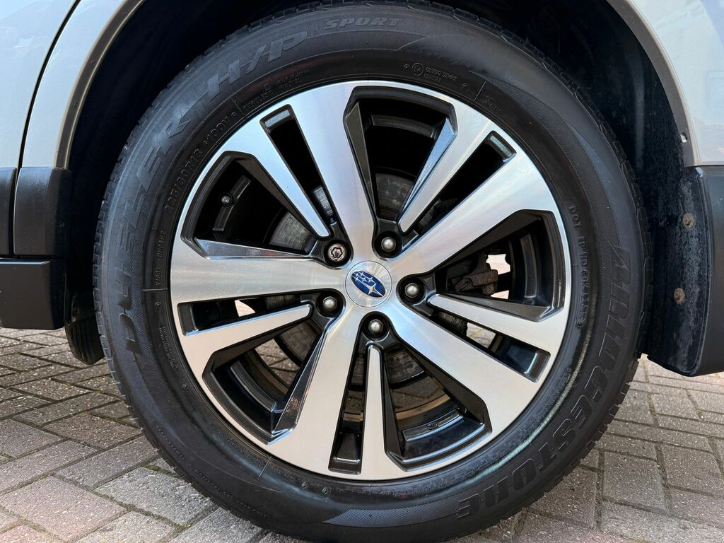 Subaru Outback Touring Gold #23