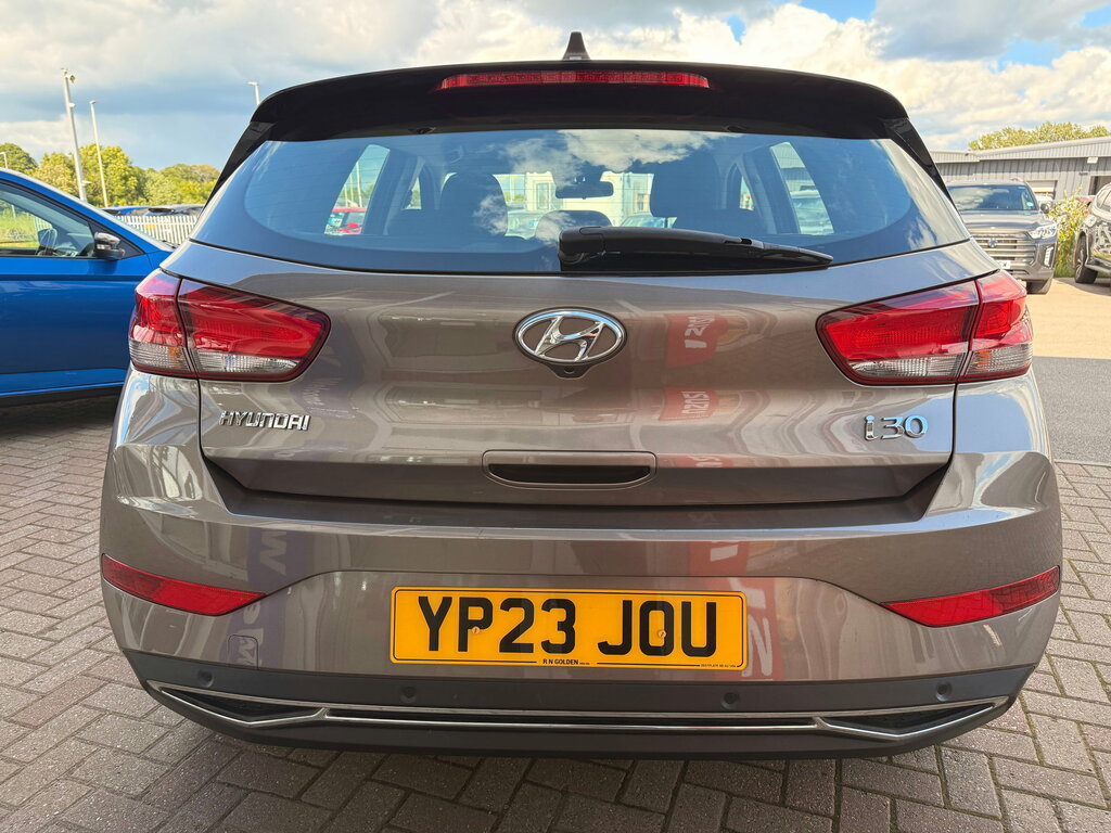 Hyundai I30 1.0 T-gdi Mhev Se Connect Hatchback Hyb Brown #3