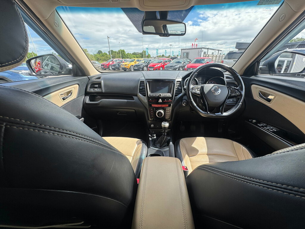 SsangYong Tivoli XLV 1.6D Ultimate Euro 6 Blue #4