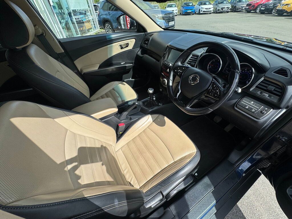 SsangYong Tivoli XLV 1.6D Ultimate Euro 6 Blue #2