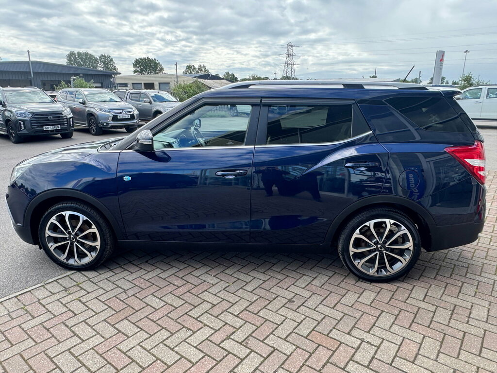 SsangYong Tivoli XLV 1.6D Ultimate Euro 6 Blue #3