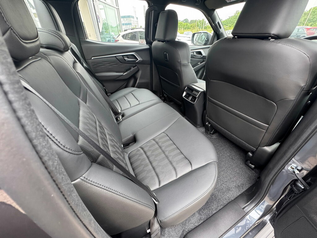 Isuzu D-Max 1.9 V-cross Steel Edition Double Cab 4X4 Grey #10