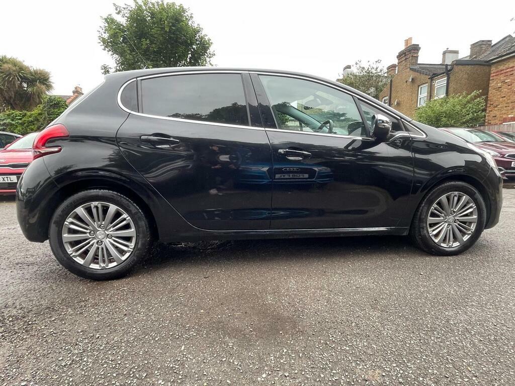 Peugeot 208 1.2 Puretech Allure Eat Euro 6 S S EX66HJF Black #6