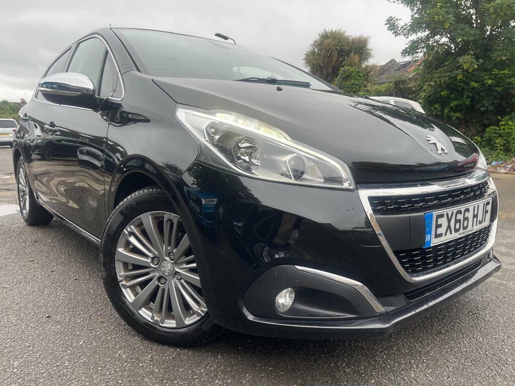 Peugeot 208 1.2 Puretech Allure Eat Euro 6 S S Black