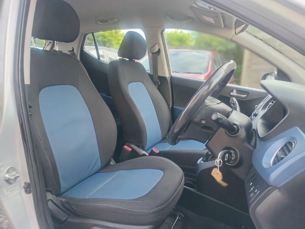 Hyundai I10 1.2 Premium Euro 6 VX65ZHY Silver #2