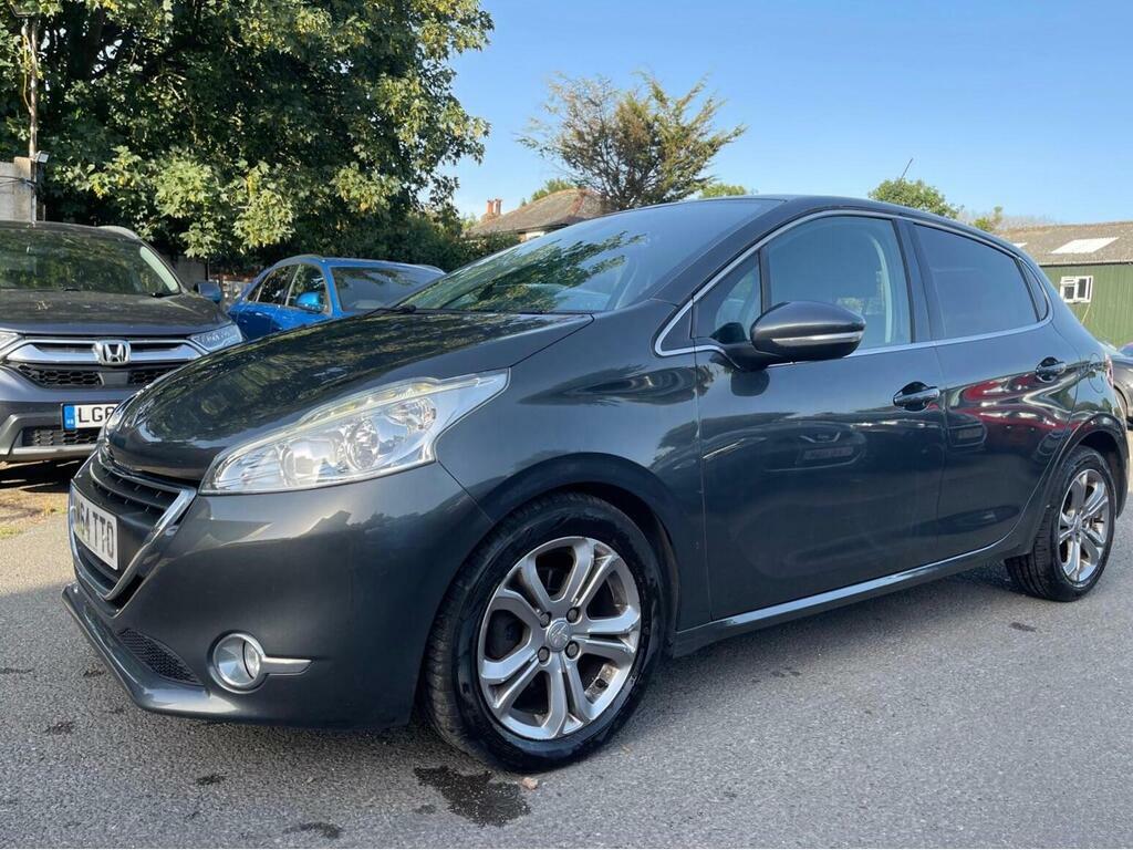 Peugeot 208 1.2L Style Black #13