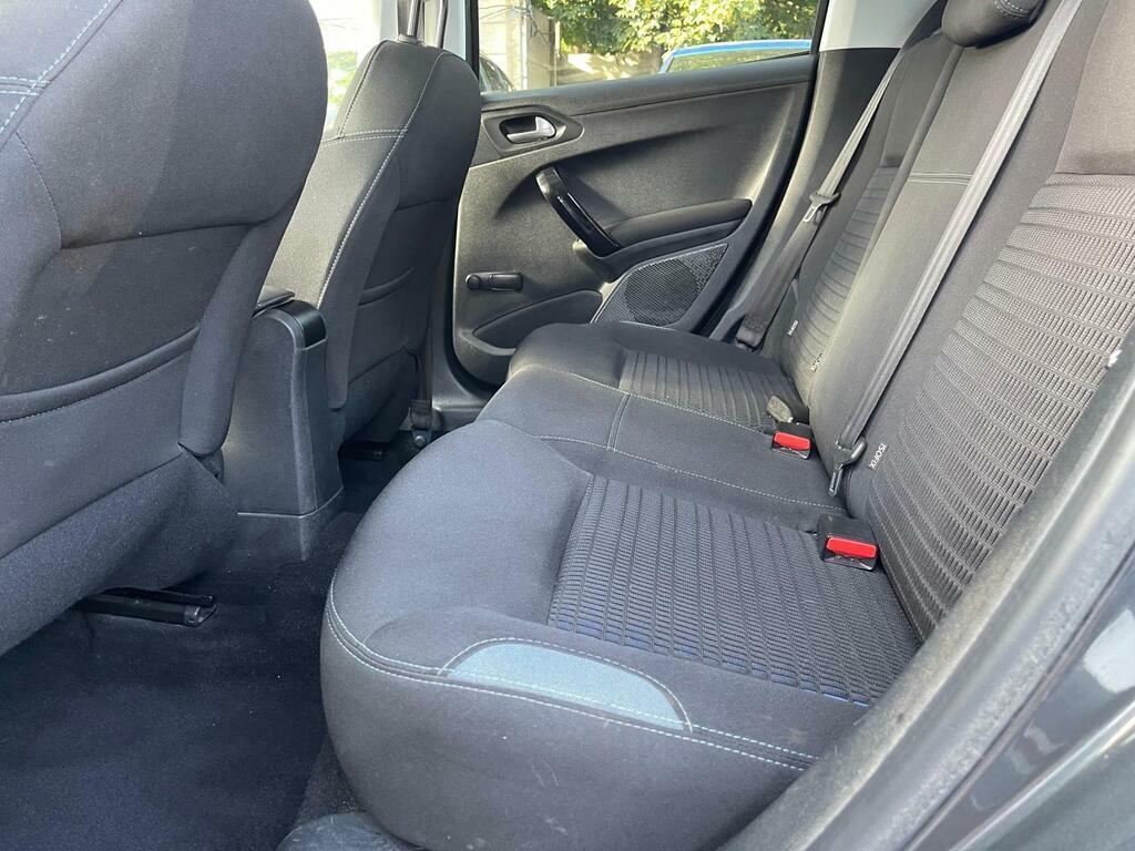 Peugeot 208 1.2L Style Black #15