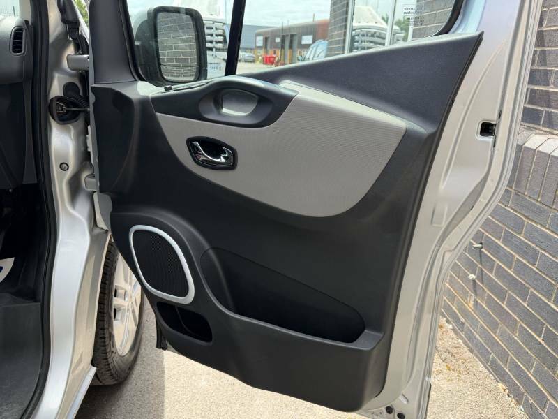 Renault Trafic Panel Van 1.6 Dci Energy 27 Business Swb Standard Silver #17