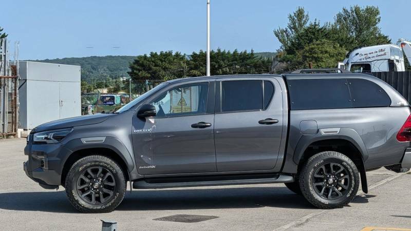 Toyota HILUX Invincible X Dcab Pick Up 2.8 D-4d Grey #4