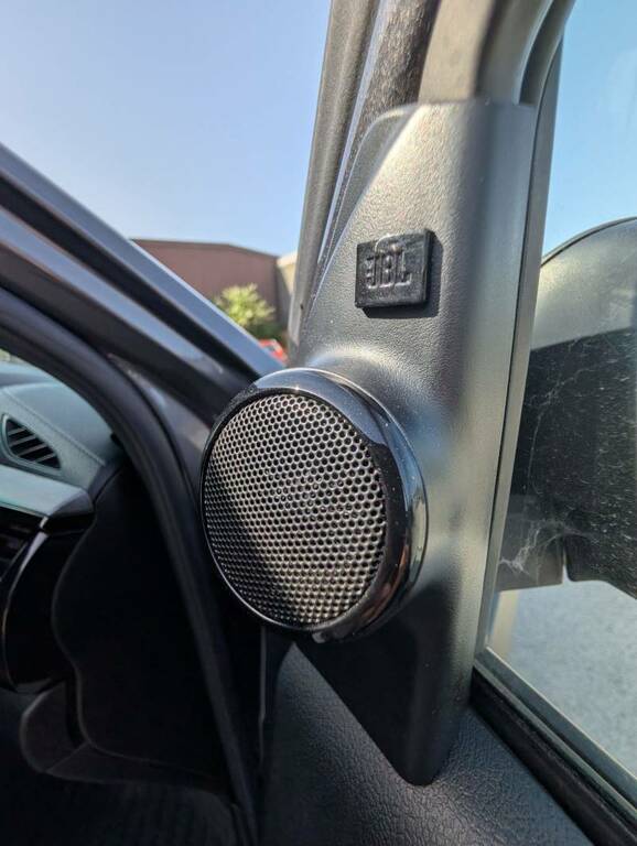 Toyota HILUX D-4d Active Double Cab White #18