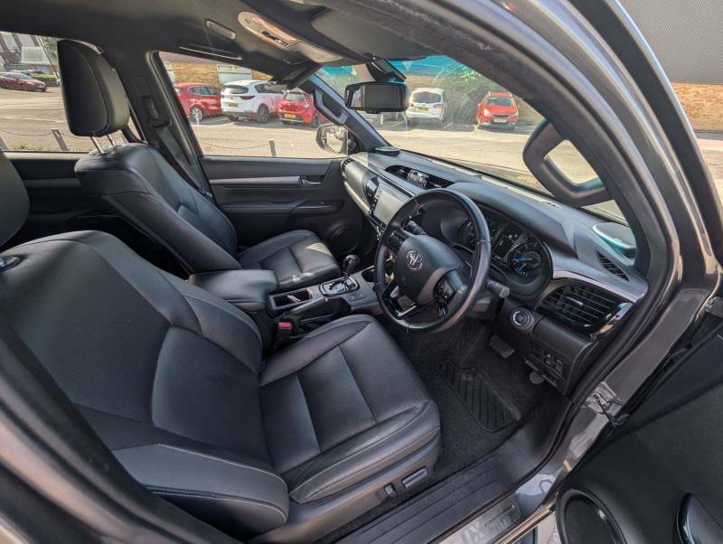 Toyota HILUX D-4d Active Double Cab White #7