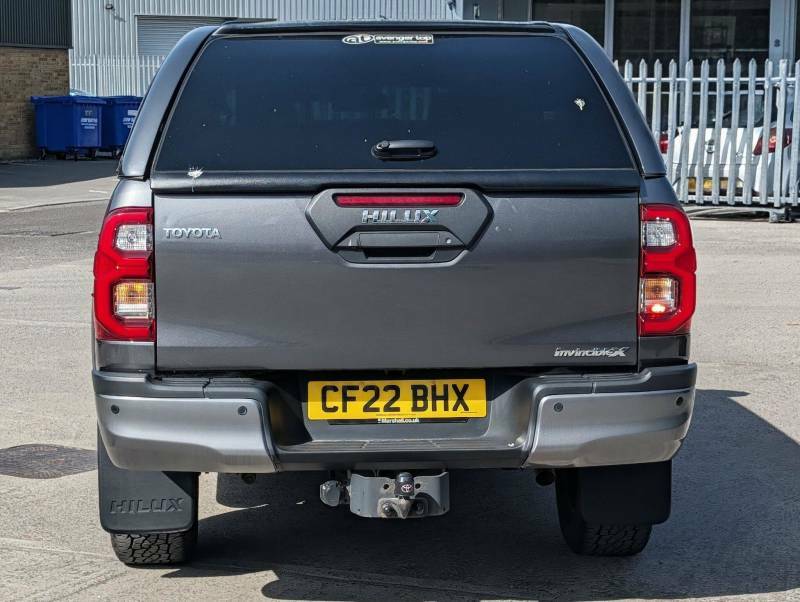 Toyota HILUX Invincible X Dcab Pick Up 2.8 D-4d Grey #6