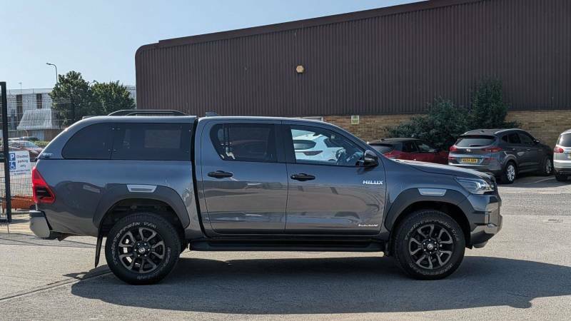 Toyota HILUX Invincible X Dcab Pick Up 2.8 D-4d Grey #5
