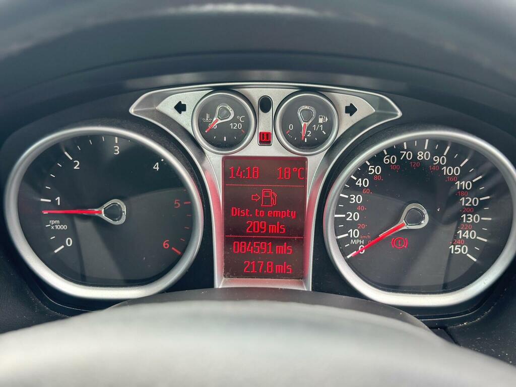 Ford Focus Hatchback 1.6 Tdci Dpf Sport 201161 White #6