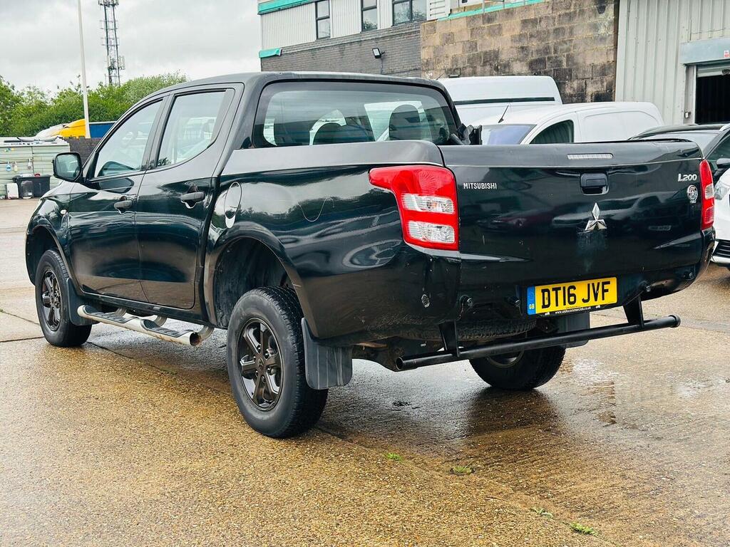Mitsubishi L200 Pickup 2.4 Di-d Dc 4Life 4Wd Euro 5 Ss 201 Black #3