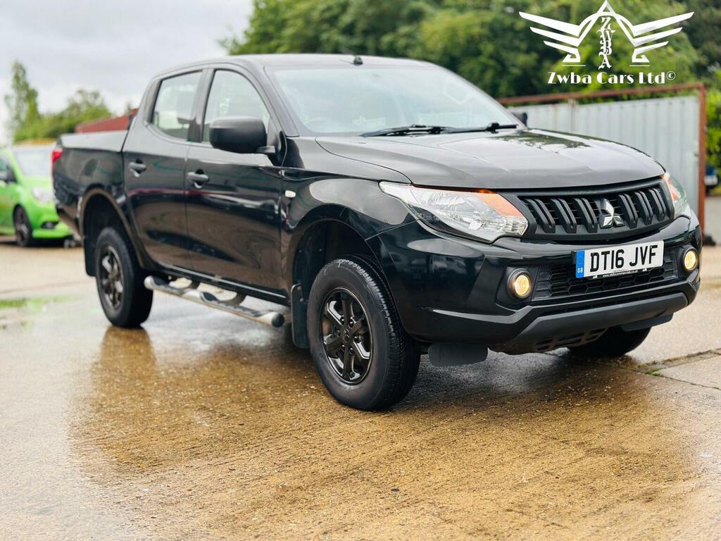 Mitsubishi L200 Pickup 2.4 Di-d Dc 4Life 4Wd Euro 5 Ss 201 Black