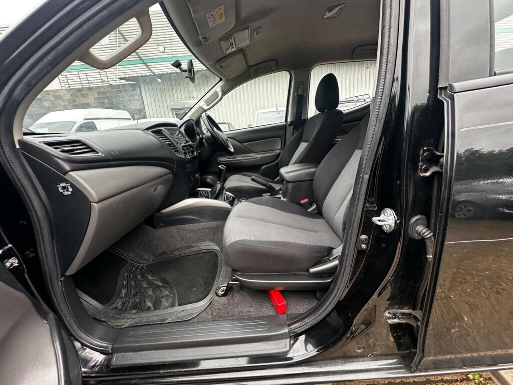 Mitsubishi L200 2.4 Di-d Dc Barbarian 4Wd Euro 5 Grey #34
