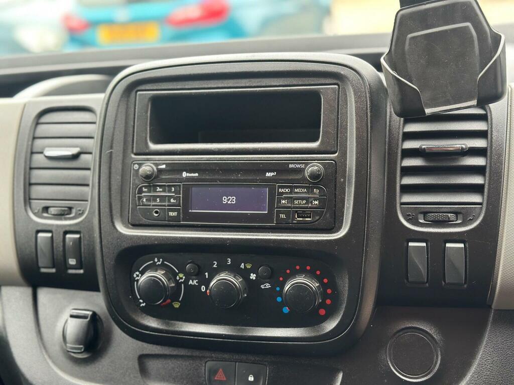 Renault Trafic 2018 1.6L Ll29 Sport Nav Energy Dci 0D 125 Bhp Black #24
