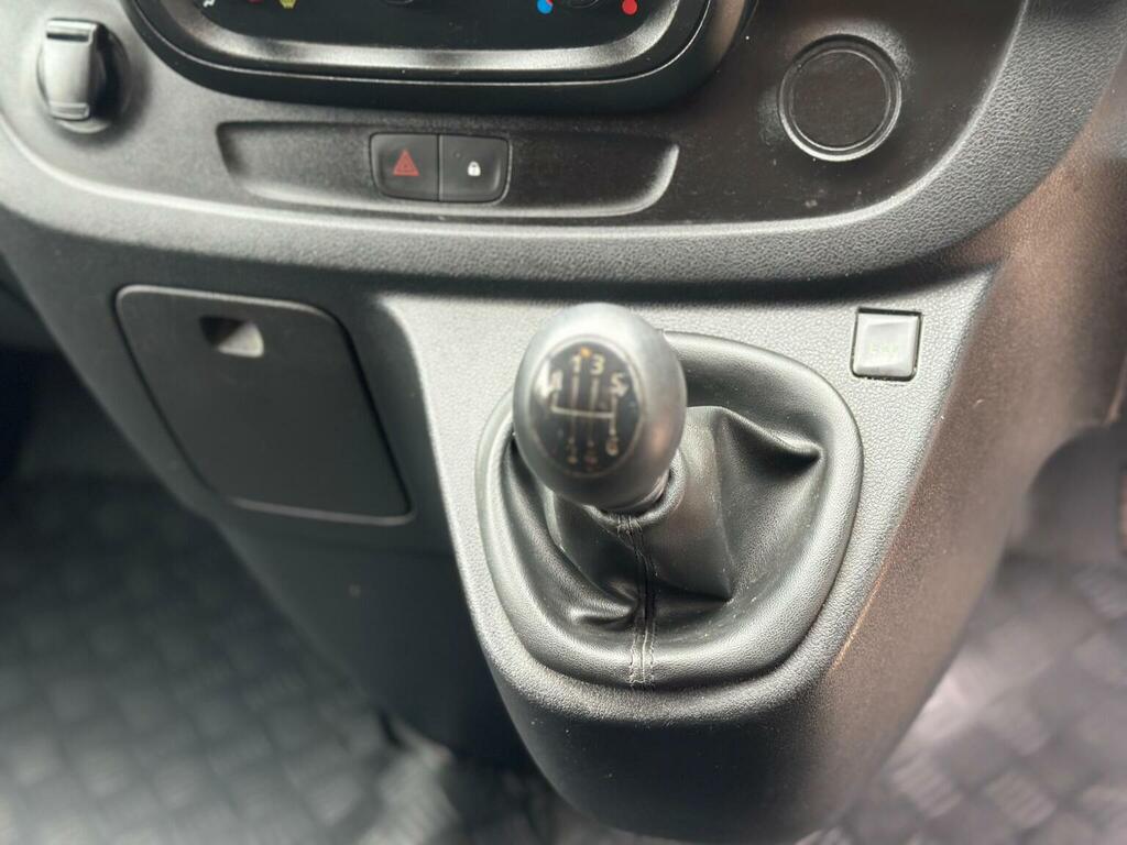 Renault Trafic 2018 1.6L Ll29 Sport Nav Energy Dci 0D 125 Bhp Black #25