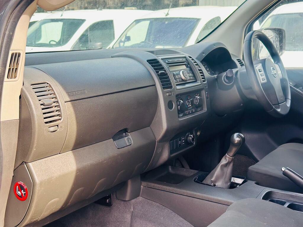 Nissan Navara Dci Tekna U302 Grey #31