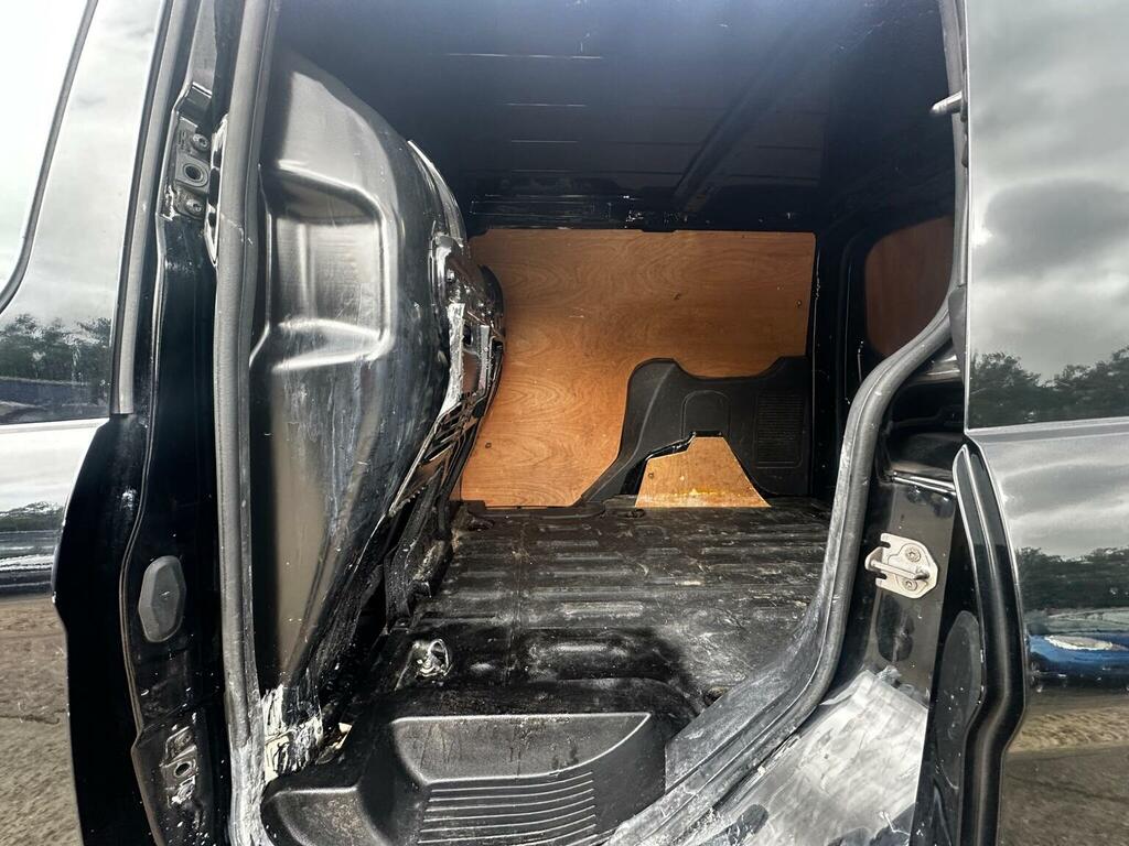 Ford Transit Connect Connect 1.5 Ecoblue 240 Lwb Limited 118Bhp Euro6 U Silver #27