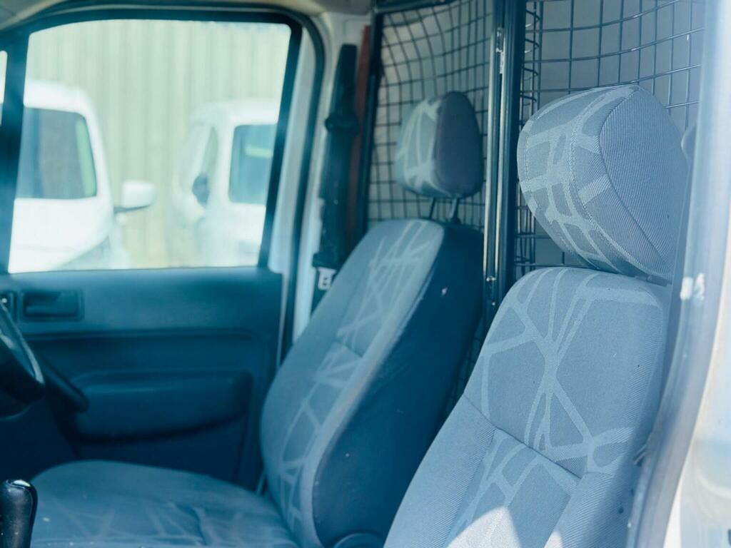 Ford Transit Connect 1.8L Null White #28