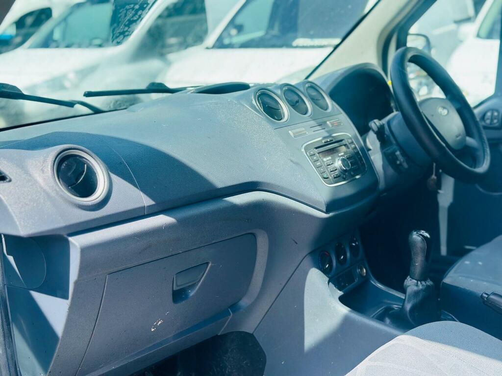 Ford Transit Connect 1.8L Null White #26