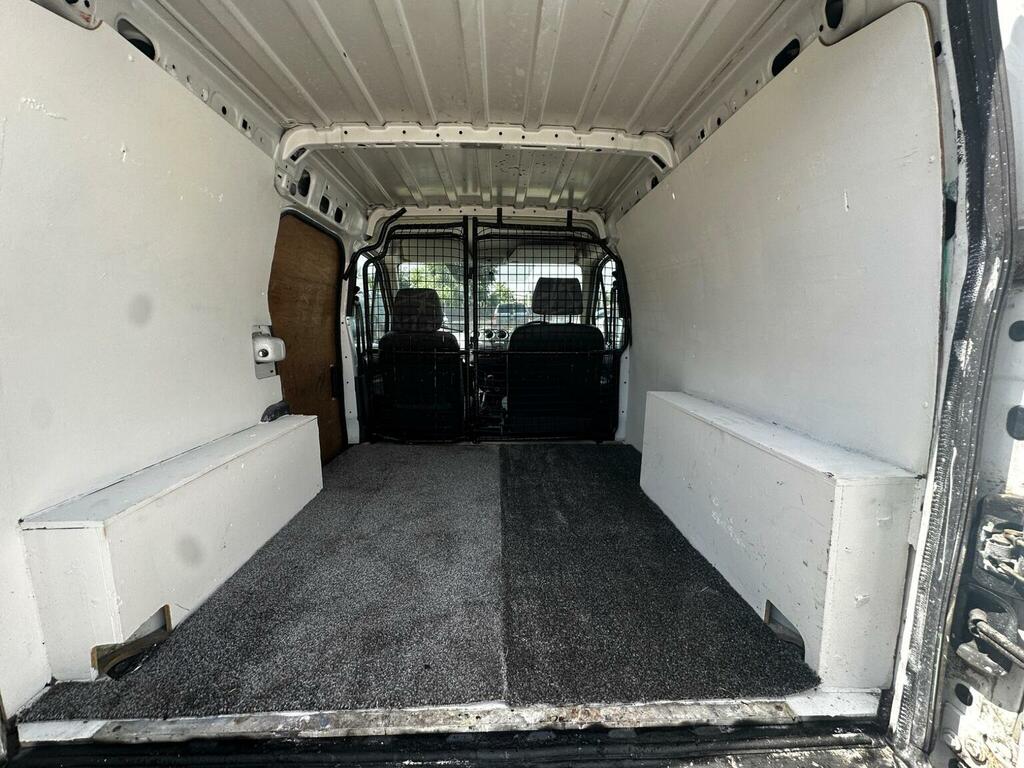 Ford Transit Connect 1.8L Null White #22