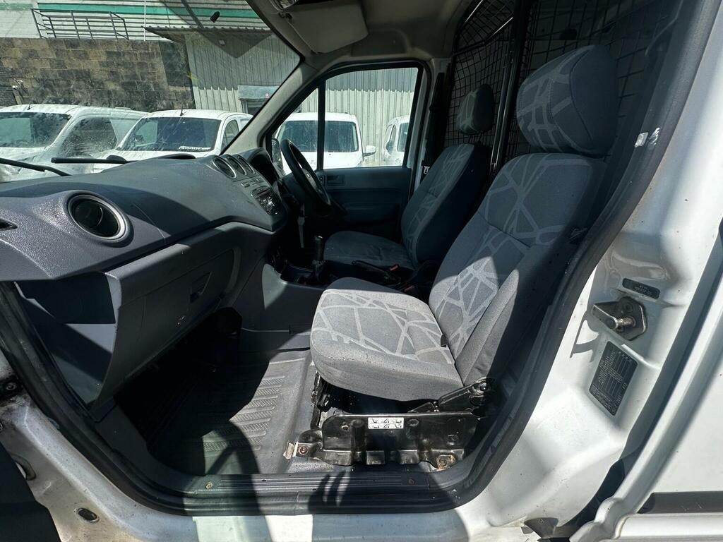Ford Transit Connect 1.8L Null White #25