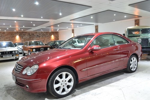 Compare Mercedes-Benz CLK Clk320 Elegance MJ05VWV Red