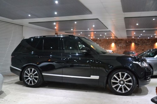 Compare Land Rover Range Rover Tdv6 Vogue LT15OBH Black