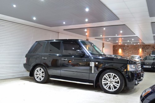 Compare Land Rover Range Rover Tdv8 Vogue Se YP59WUL Black