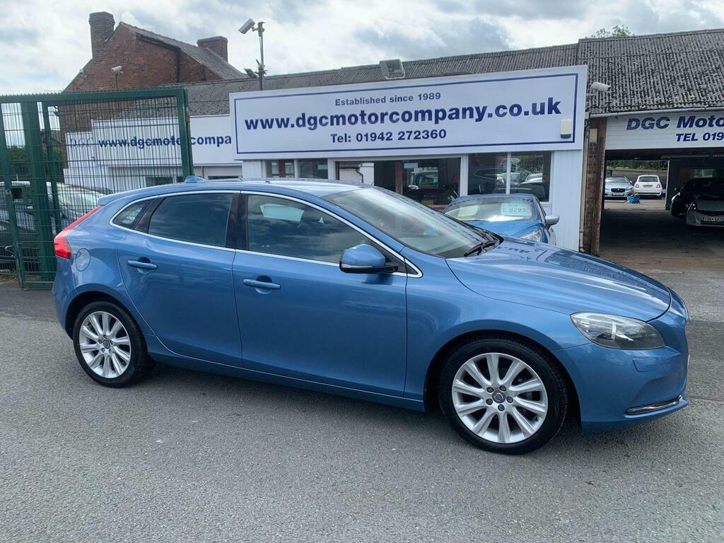 Volvo V40