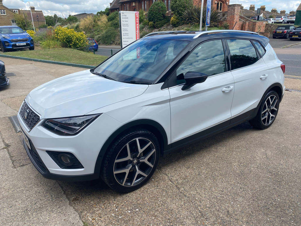 Seat Arona