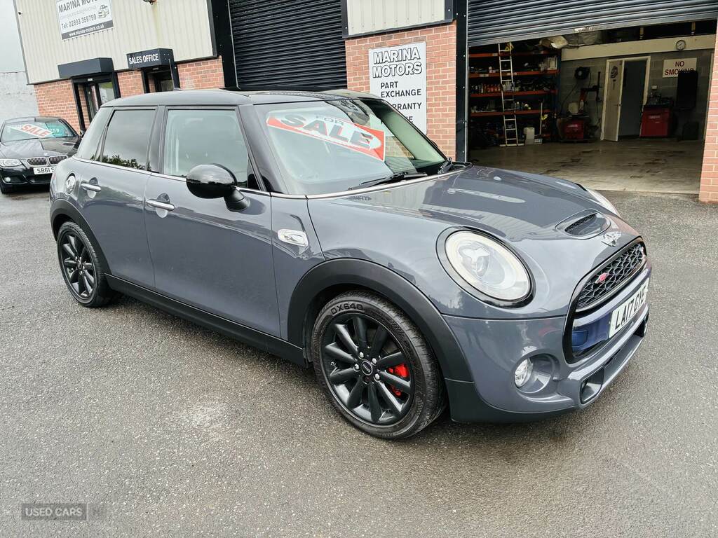 Mini Hatchback