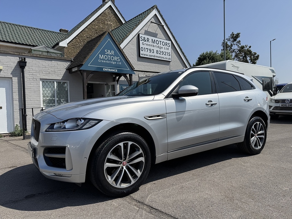 Jaguar F-Pace