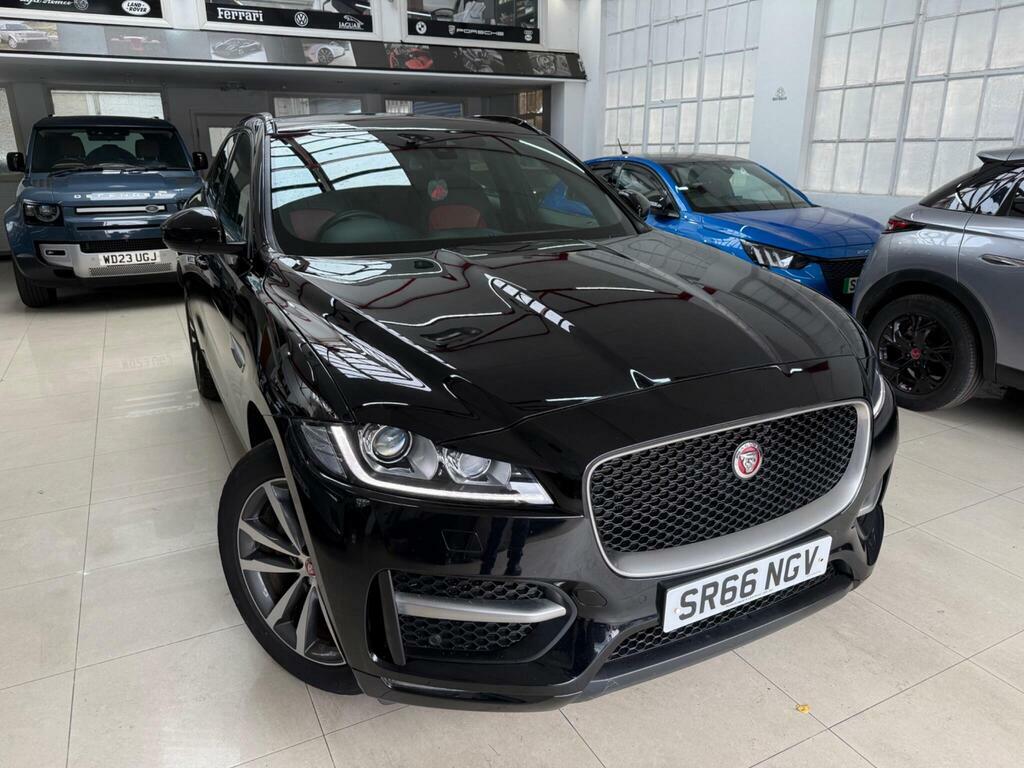 Jaguar F-Pace