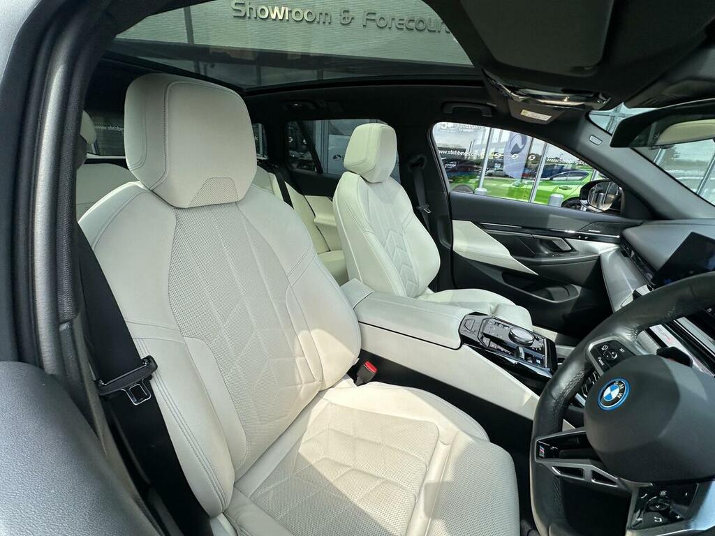 Bmw I5