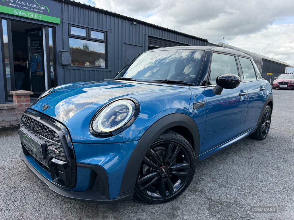 Mini Hatchback
