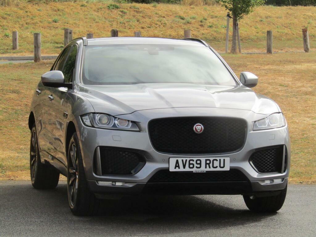 Jaguar F-Pace