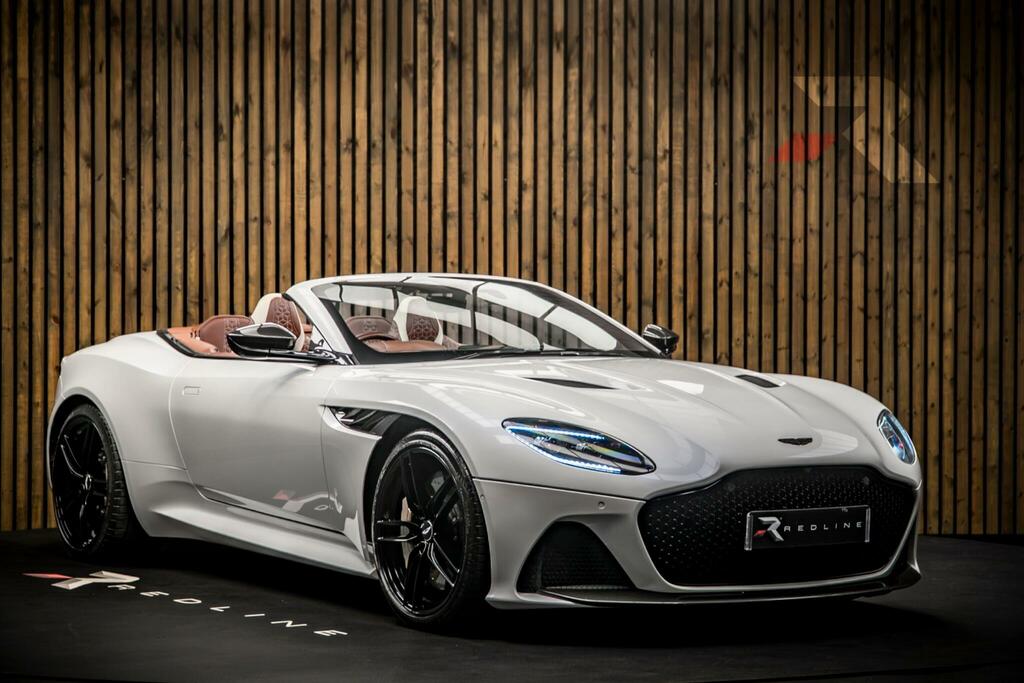 Aston Martin Dbs