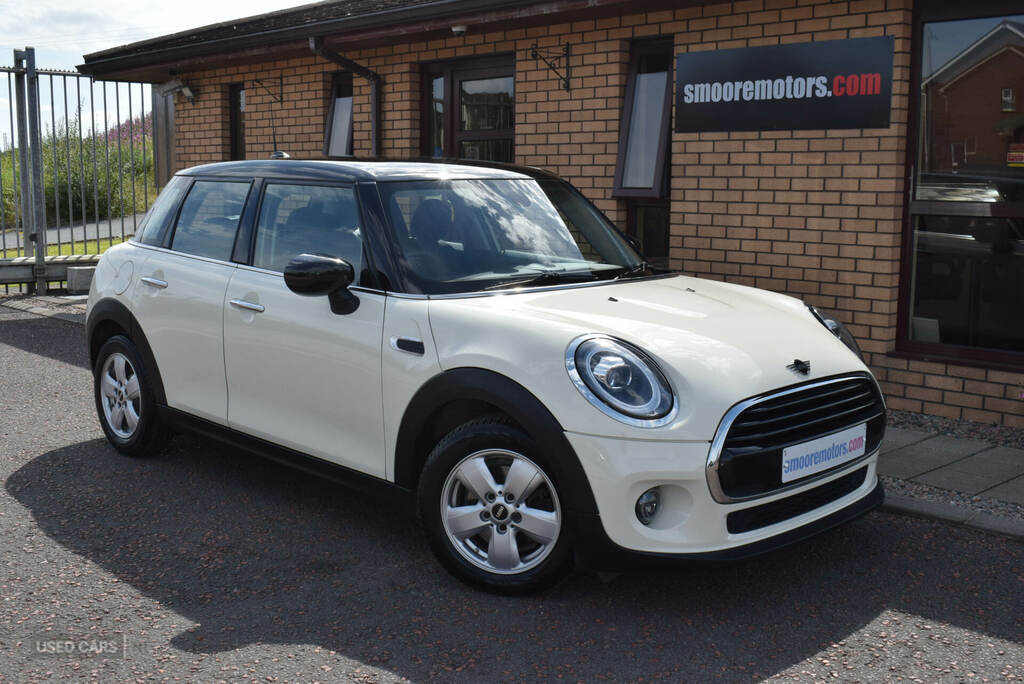 Mini Hatchback