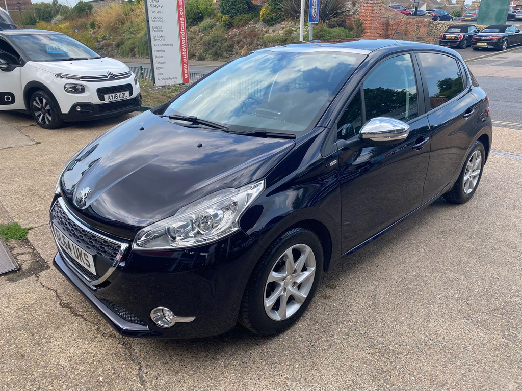 Peugeot 208