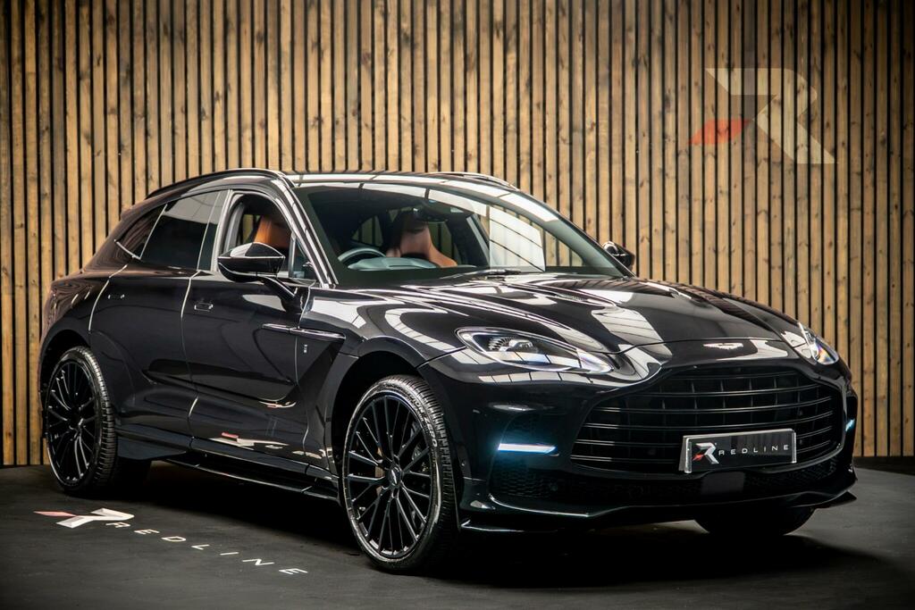 Aston Martin Dbx